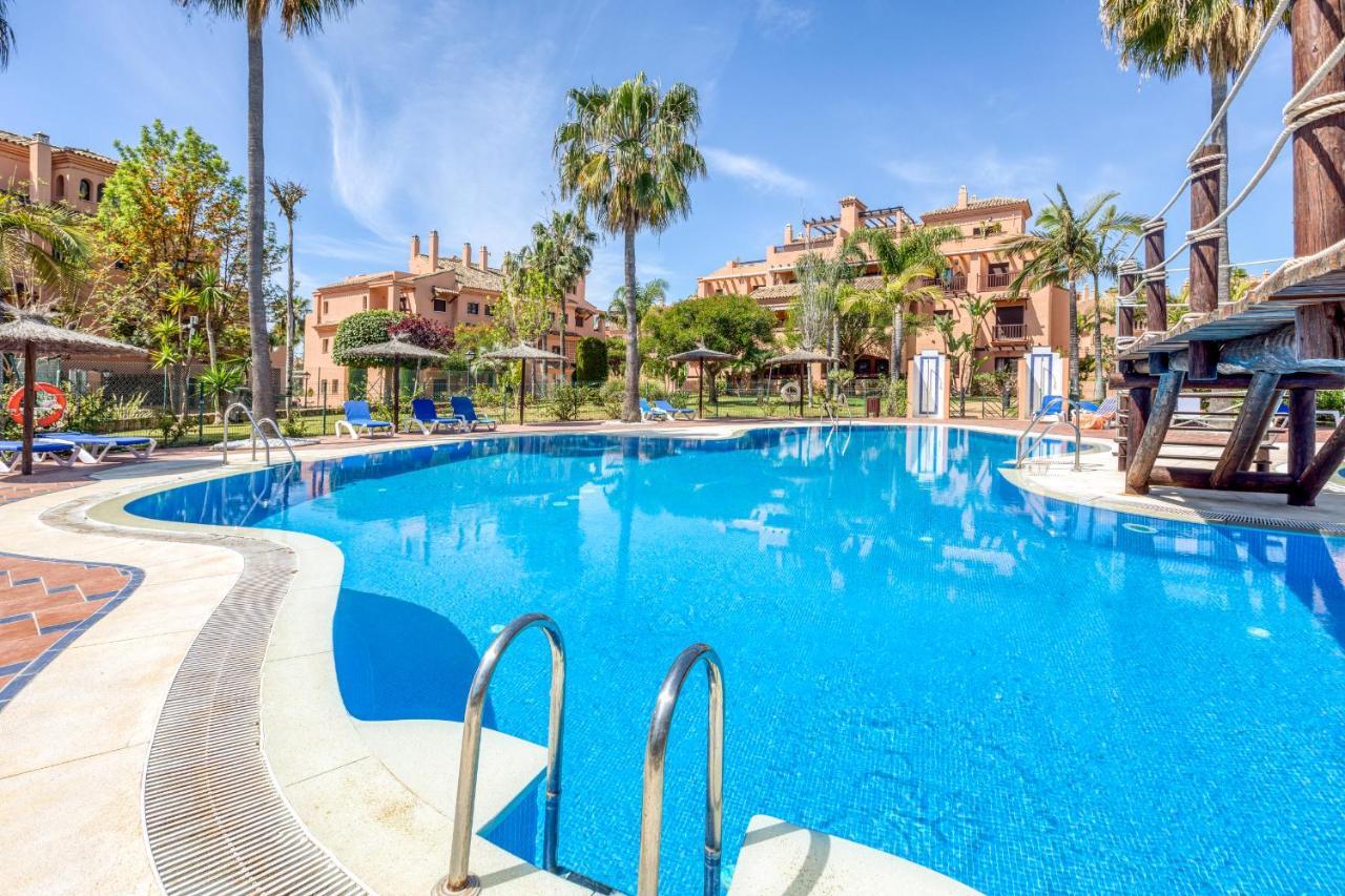 Apartment Deluxe Relax With Pool